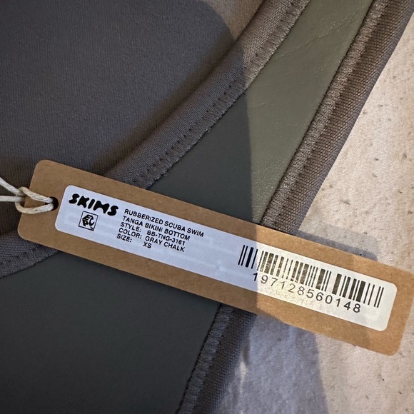 NWT/ PACKAGED (Gray chalk) Rubberized Scuba Swim Tanga Bikini Bottom EXTRASMALL - Picture 3 of 8